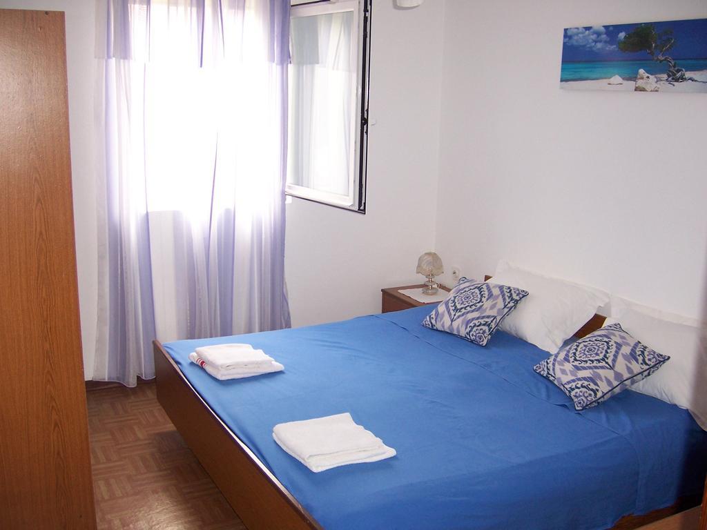 Apartment Dinka Kornić Cameră foto